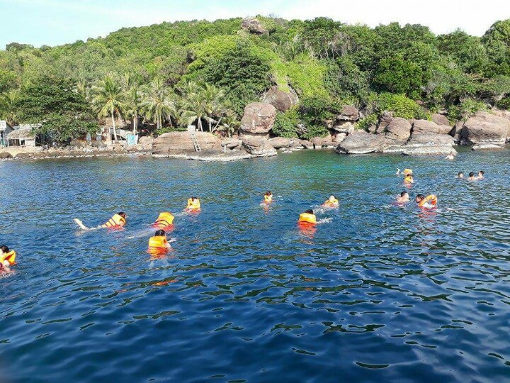 COMPANY TRIP: PHÚ QUỐC NẮNG VÀNG, BIỂN XANH